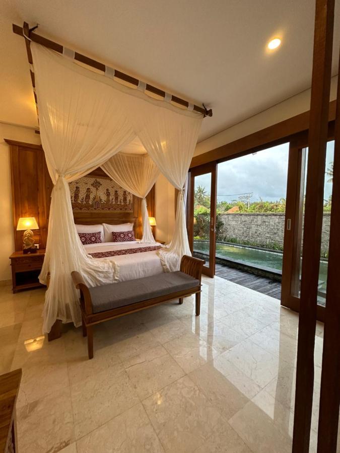 Gyanesh Villa Ubud  Exterior photo